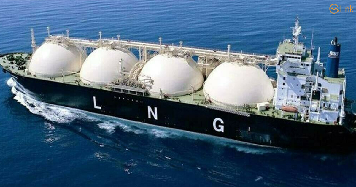 Qatari LNG cargo passes through Hormuz, headed for Pakistan's Port Qasim